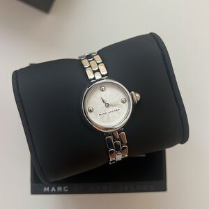 Marc Jacobs courtney watch silver
